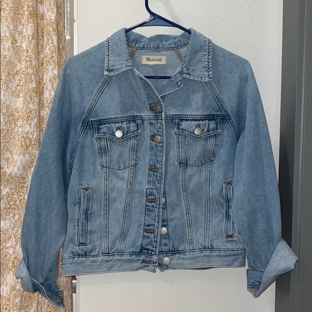 MADEWELL RELAXED FIT LIGHT WASH DENIM JACKET